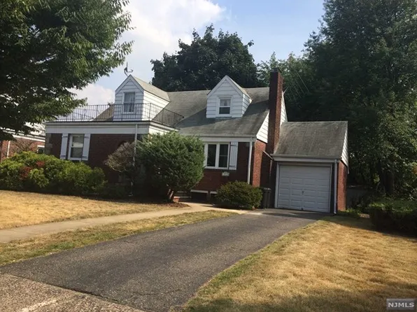10-14 Charles St #1X, Fair Lawn, NJ 07410