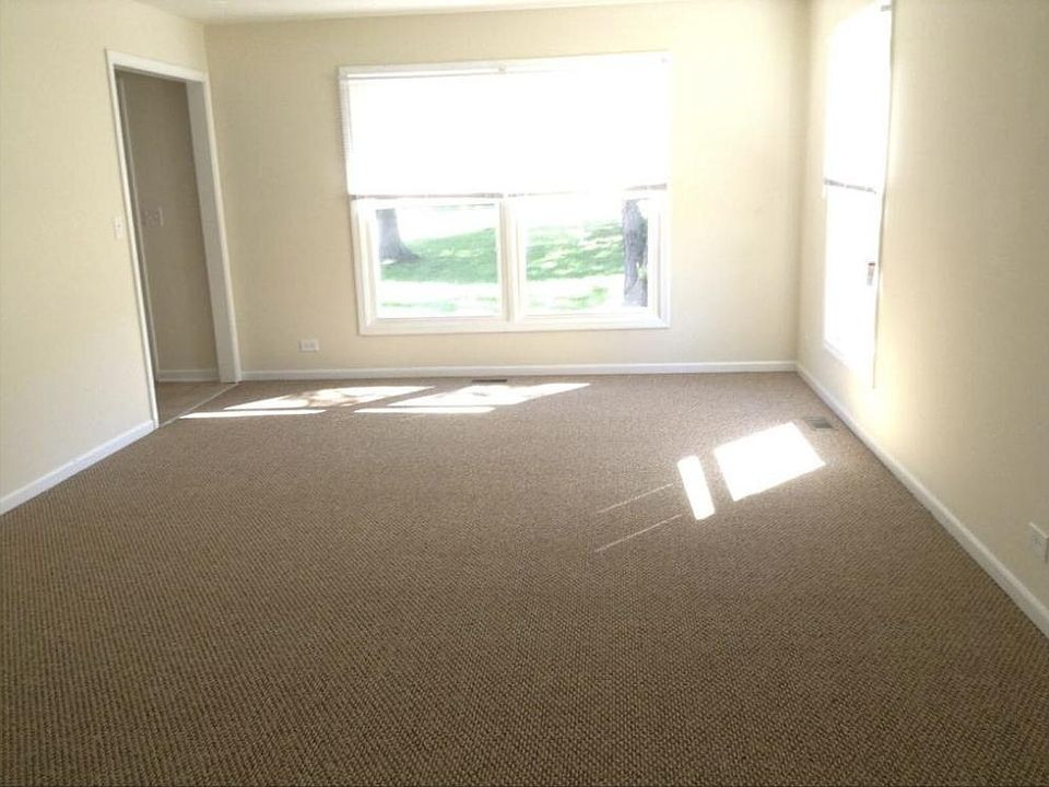 2nd image of 25050 S Whispering Oaks Ln