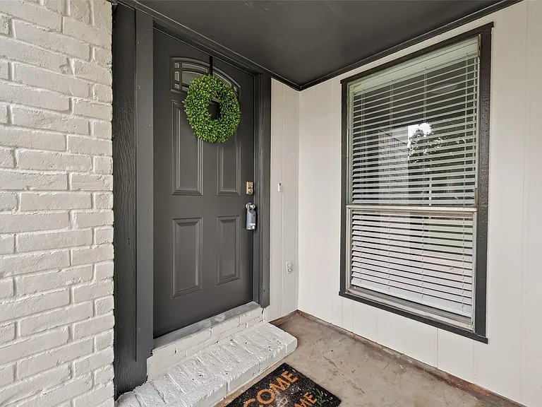 22314 N Fork Dr — Photo 3