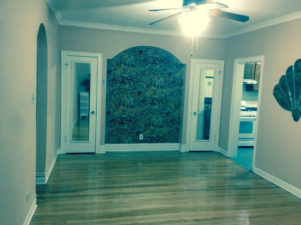 2nd image of 3747 W Eastwood Ave #2