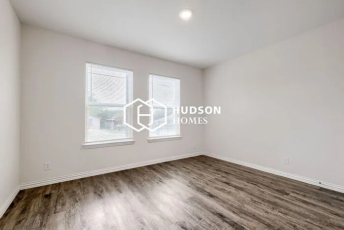 2719 Bermuda Dr — Photo 8
