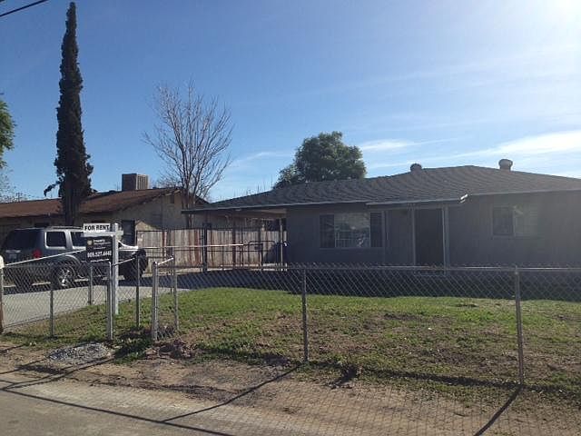 2nd image of 26405 Temple St