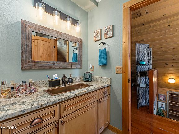 12th image of this home