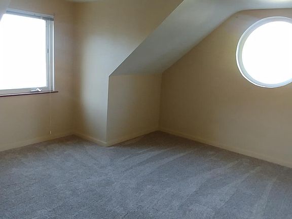 Open upstairs bedroom-view