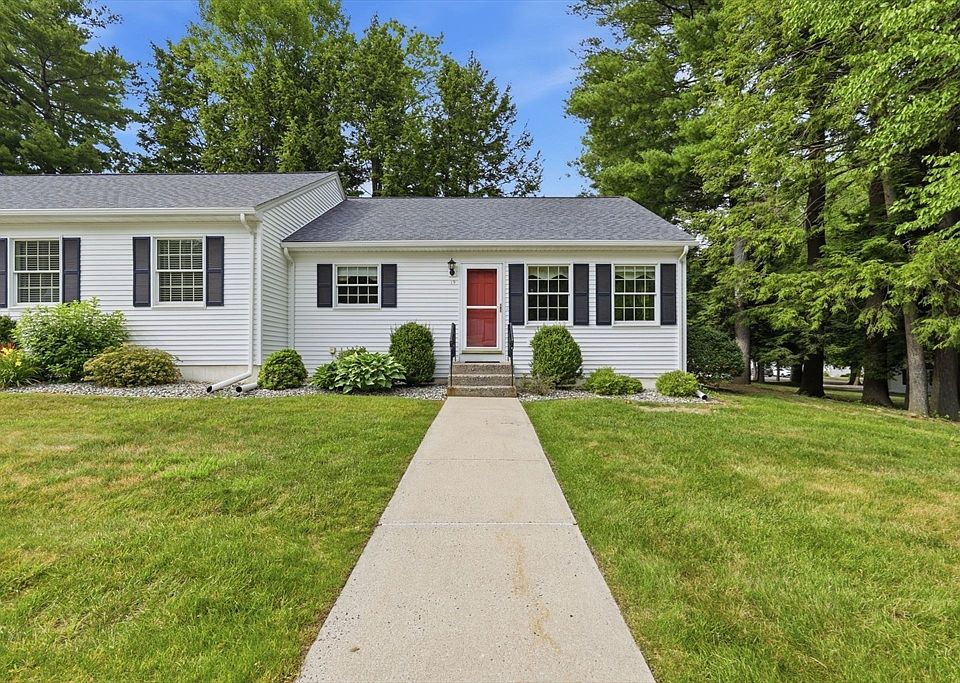 1st image of 19 Rosewood Ln #19
