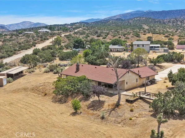 8970 Silver Rock Rd, Pinon Hills, CA 92372