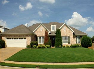 1657 Belledeer Dr E, Cordova, TN 38016