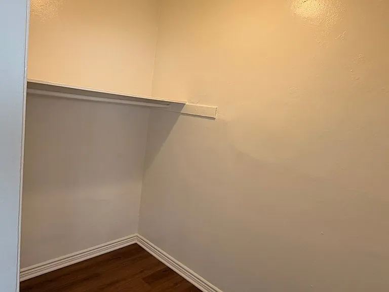 2420 Michigan Ave #208 — Photo 3