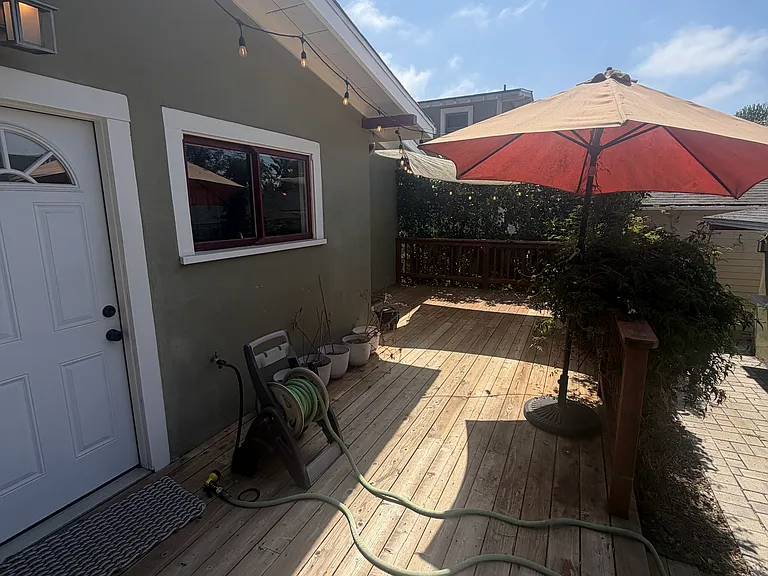 2335 Chapala St — Photo 24