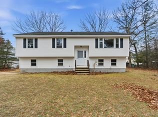 25 Greenhalge St, Tewksbury, MA 01876