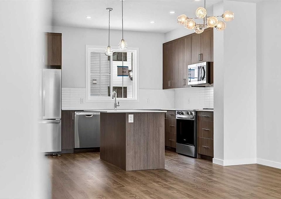 1st image of 1750 S Rangeview Dr SE #204
