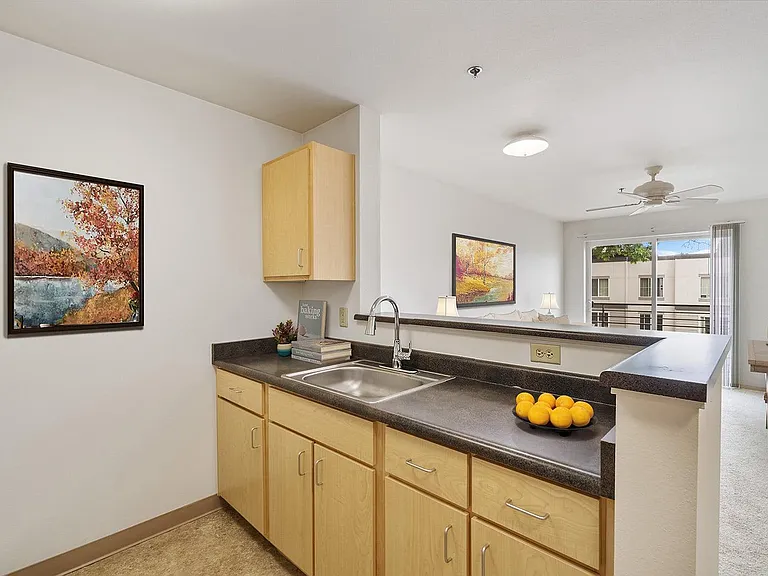 The Heights at Columbia Knoll Senior Living Apartments — Photo 12
