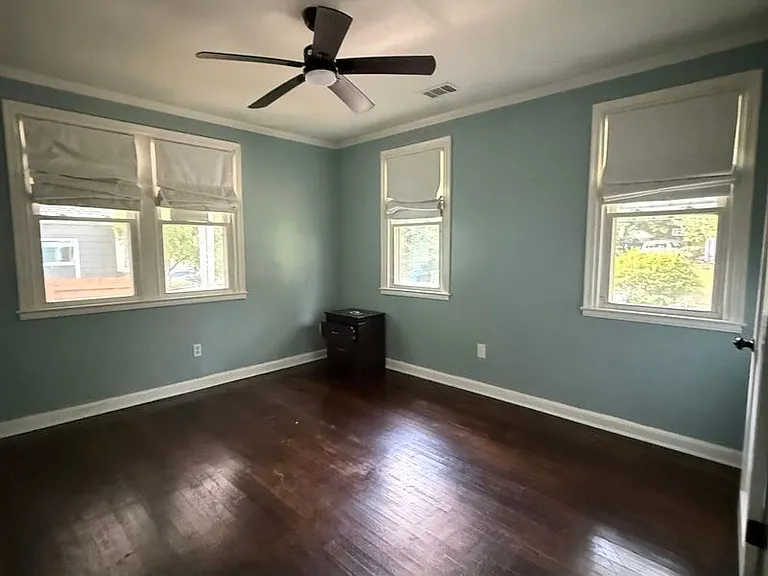 1356 Almont Dr SW — Photo 8