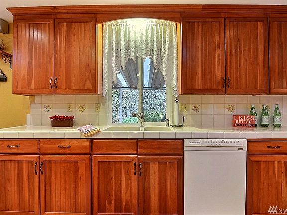 4th image of 11804 137th Avenue Ct NW