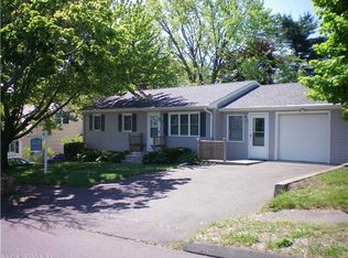 158 Meloy Rd, West Haven, CT 06516