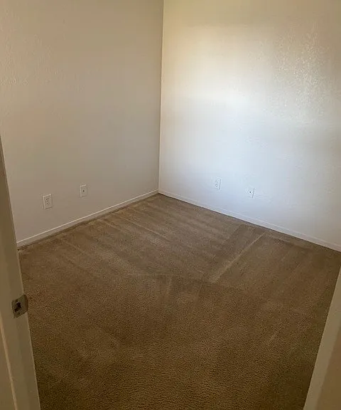 Orchard Village Apartments — Photo 17