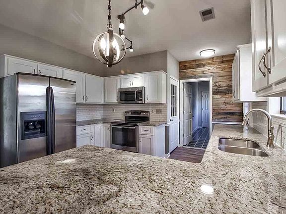 2nd image of 1331 Grey Wolf Dr