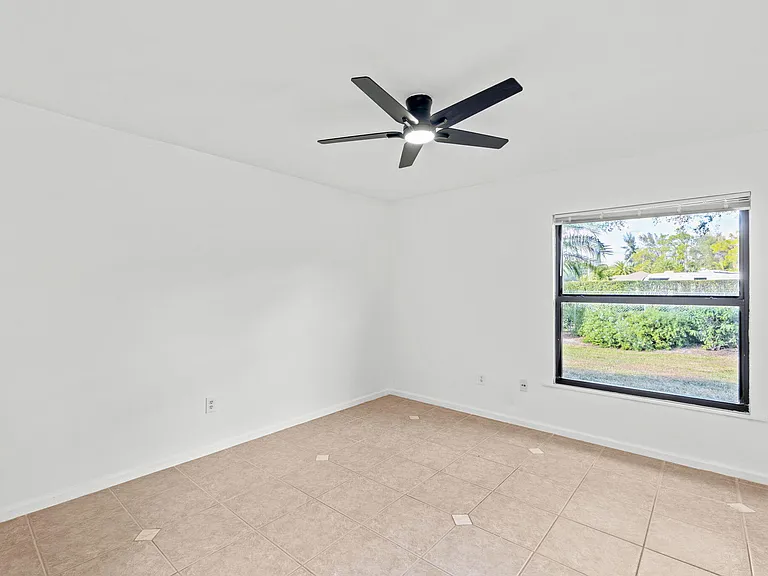 11989 Persimmon Blvd — Photo 22