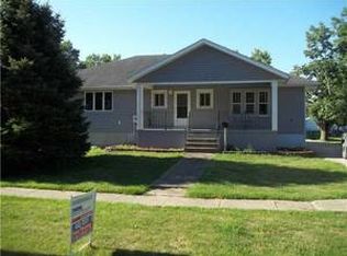 688 E Main St, Marengo, IA 52301