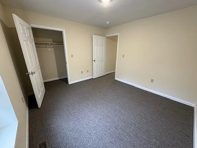 258 Lindsay Dr — Photo 6