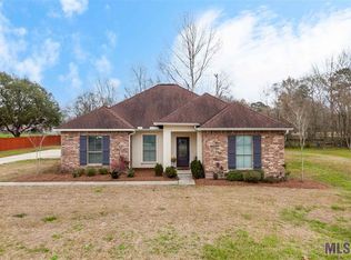 10220 S Ida Dr, Baton Rouge, LA 70818