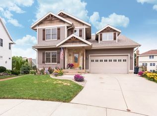 1602 Kohler Ct, Waunakee, WI 53597