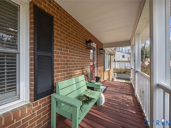 5th image of 526 Terra Alta Dr