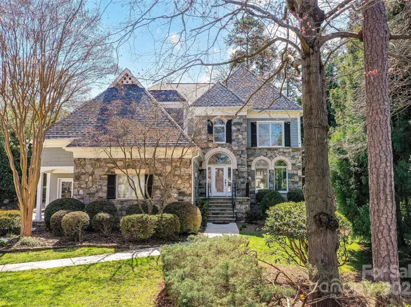 18512 Square Sail Rd, Cornelius, NC 28031