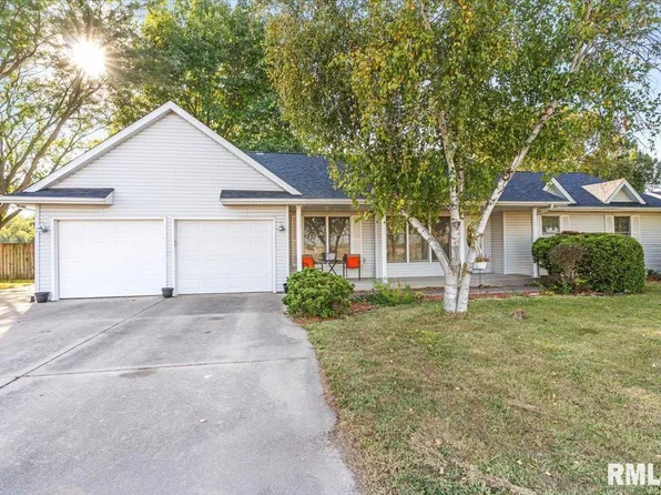 1 Henrietta St, Divernon, IL 62530