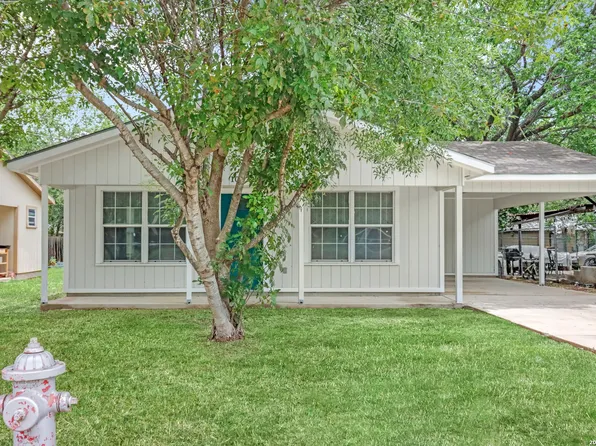 1037 N Guadalupe, Seguin, TX 78155