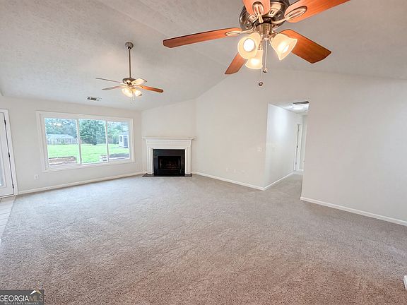 3rd image of 919 Elijah Way