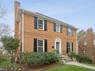 5418 Hawthorne Pl NW, Washington, DC 20016