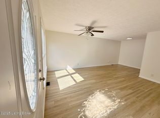 5111 Rangoon Way, Louisville, KY 40218