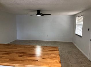 6897 W Cyrus St, Crystal River, FL 34428