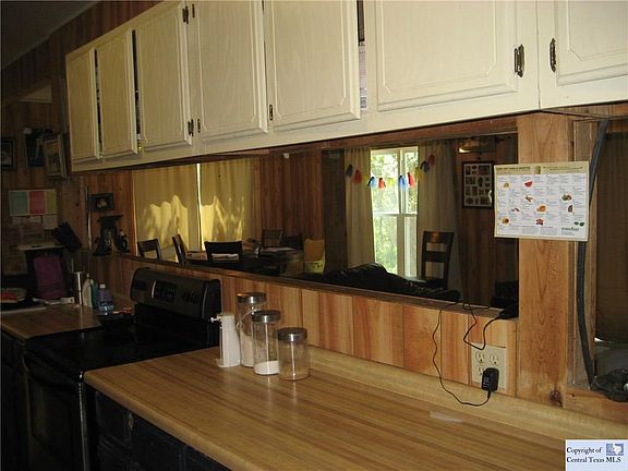 5th image of 28330 Oak Creek Dr