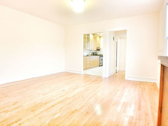 4th image of 30-20 34th St #3F
