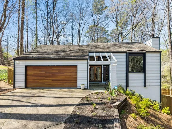 3452 Shawnee Trl SE, Smyrna, GA 30080