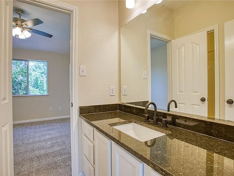 1107 Middle Brook Dr — Photo 29