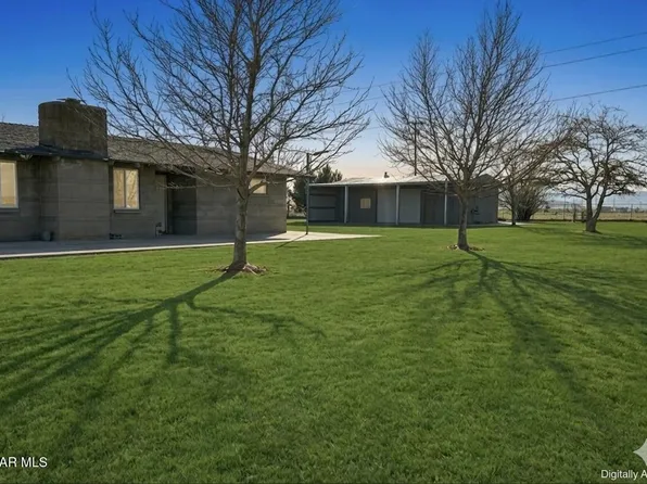 49630 105th St W, Lancaster, CA 93536