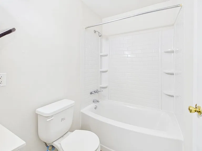2336 Sara Ln — Photo 21