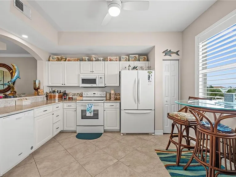 4670 Turnberry Lake Dr #305 — Photo 12