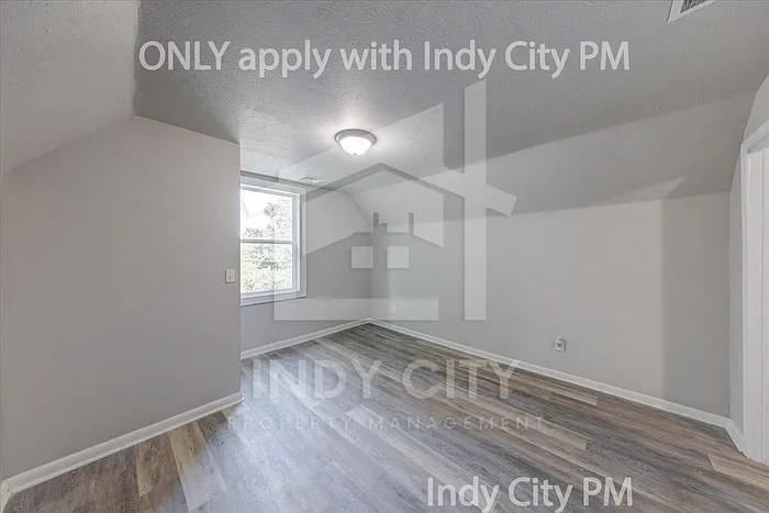 53 E Raymond St — Photo 25