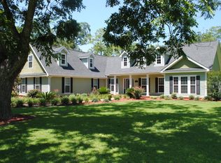 101 Edinburg Dr, Fitzgerald, GA 31750