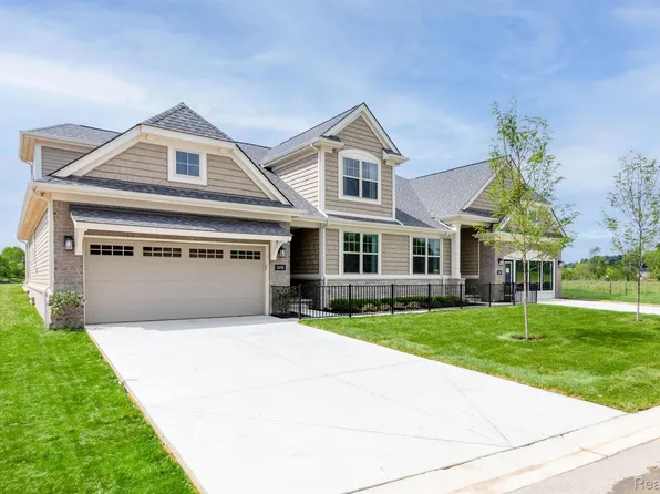 3733 Chatham Pl, Brighton, MI 48114