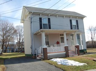 38 School St, Washington, NJ 07882