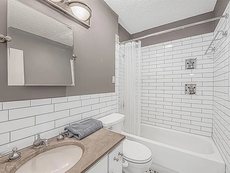 2601 Bellefontaine St #B309 — Photo 14