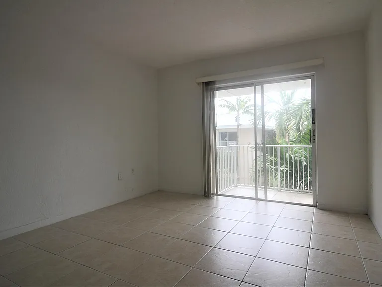 Bedroom (Photo 1)