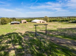 10860 Pleasant View Rd, Ozark, AR 72949