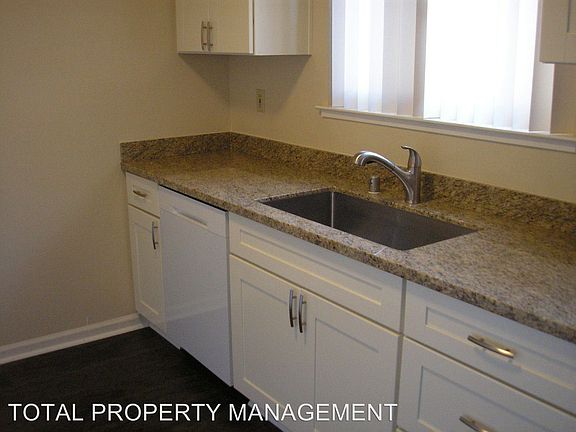 3rd image of 16725 Barnell Ave APT 4