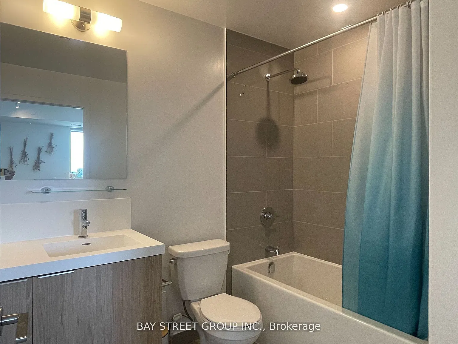 3 bed, $2,900 — Photo 4